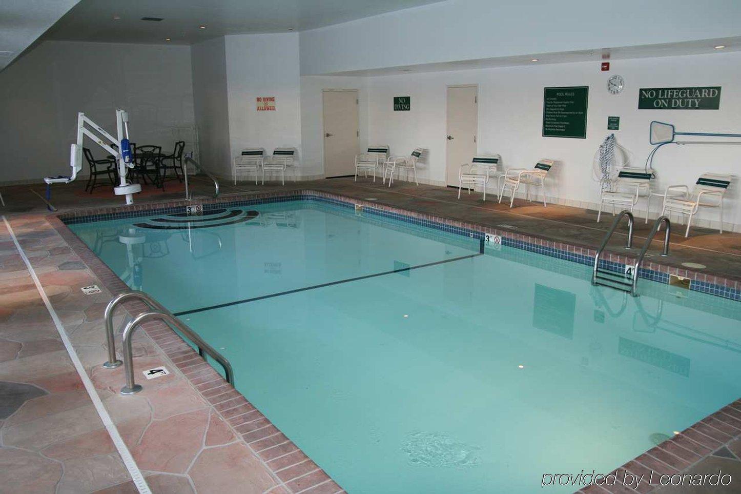 Hotel Hampton Kansas City/shawnee Mission 3*